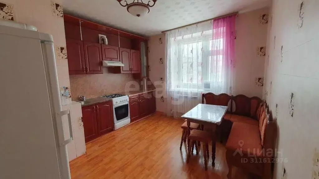 2-к кв. Татарстан, Казань ул. Толбухина, 11 (70.5 м) - Фото 0