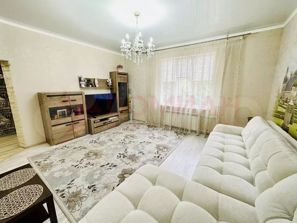 2-к. квартира, 67 м, 2/4 эт. - Фото 0