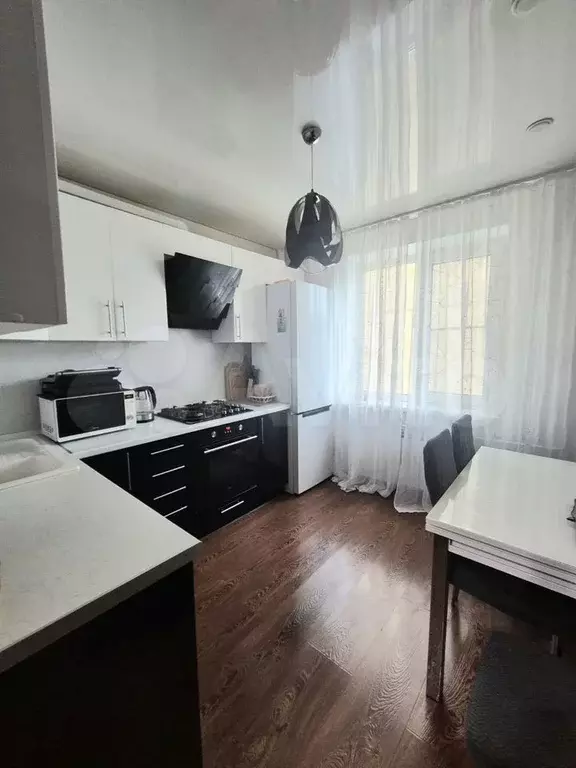2-к. квартира, 58 м, 7/10 эт. - Фото 1