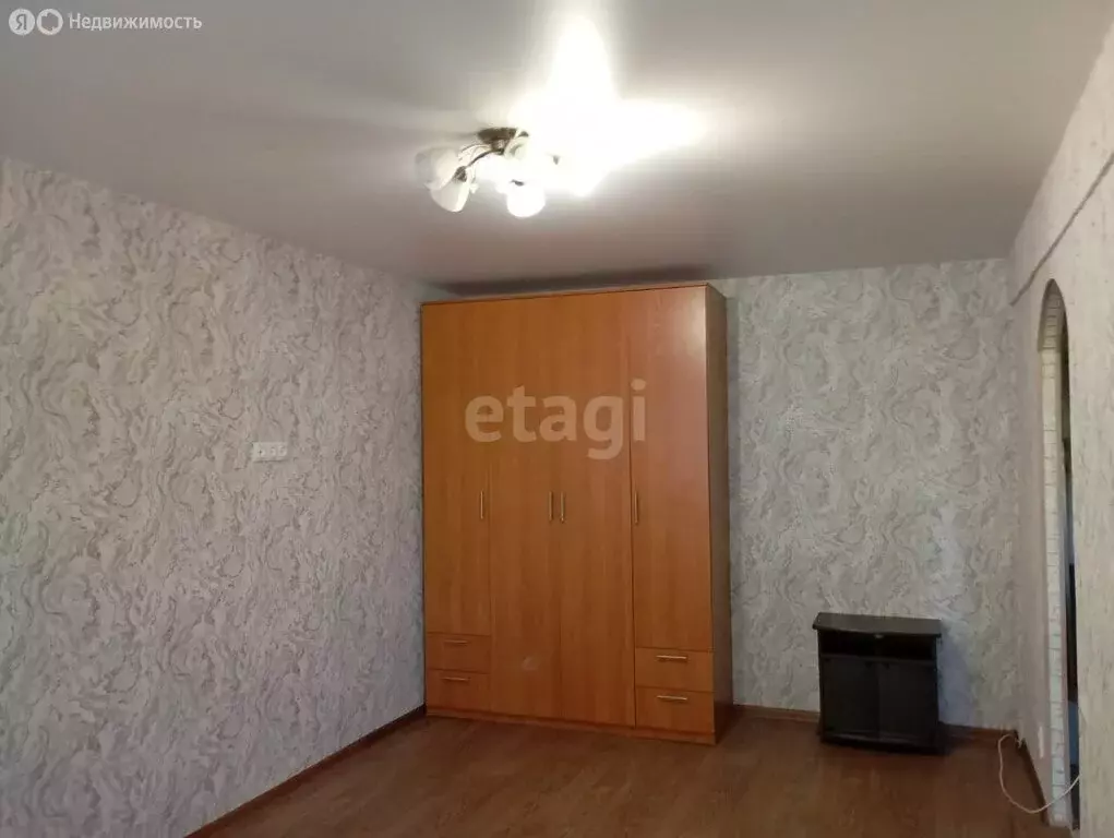 1-комнатная квартира: Омск, улица Кирова, 9 (36 м) - Фото 1