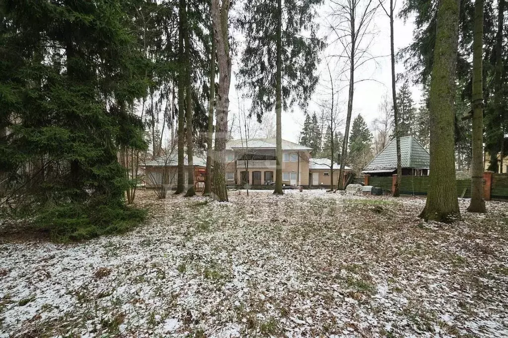 Дом в Московская область, Одинцово пос. Баковка,  (465 м) - Фото 1