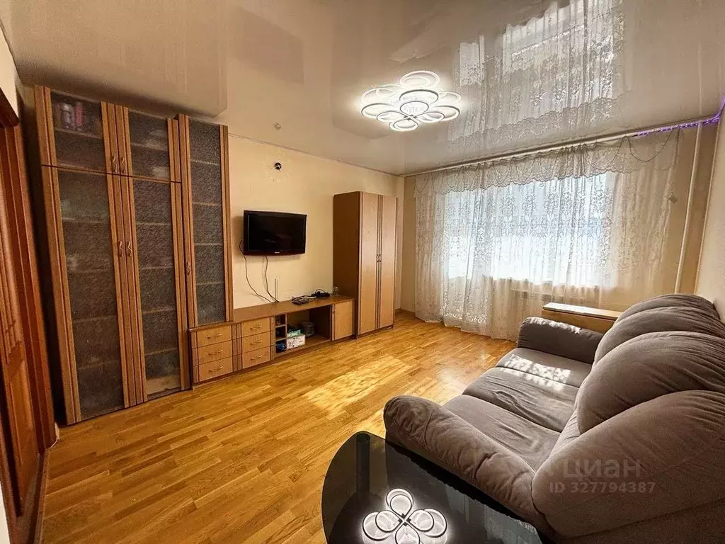 3-к кв. Свердловская область, Каменск-Уральский ул. Белинского, 4 ... - Фото 1