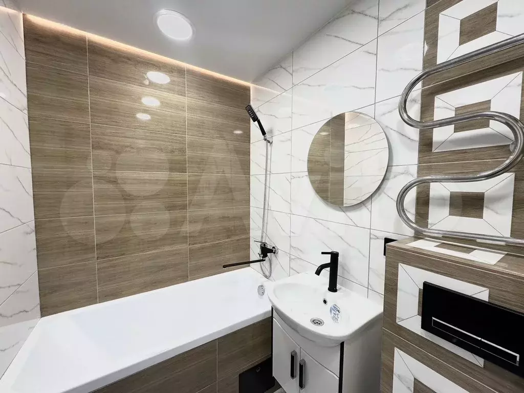 3-к. квартира, 68 м, 2/5 эт. - Фото 0