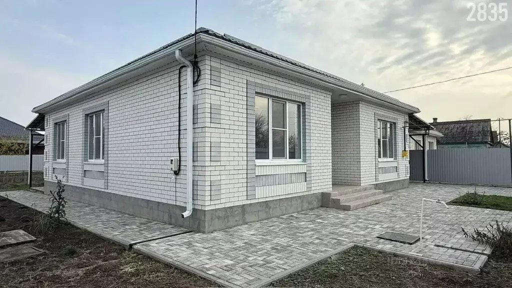 Дом в Краснодарский край, Динской район, Пластуновское с/пос, ... - Фото 2