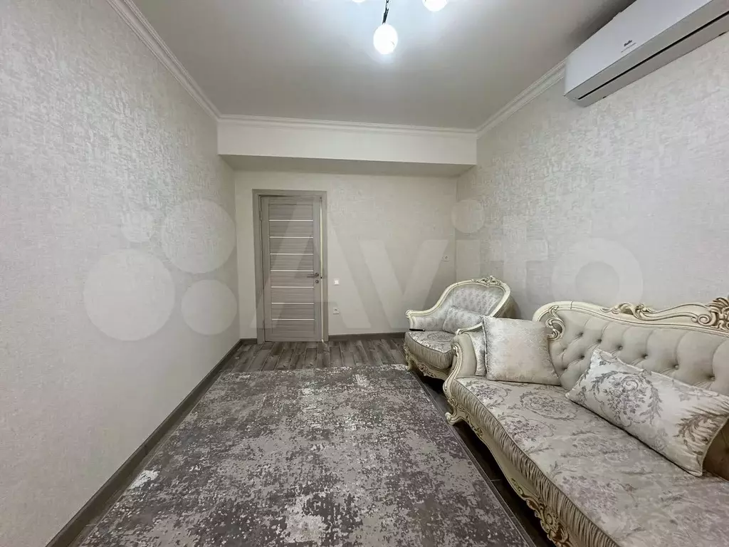 3-к. квартира, 100 м, 8/8 эт. - Фото 0