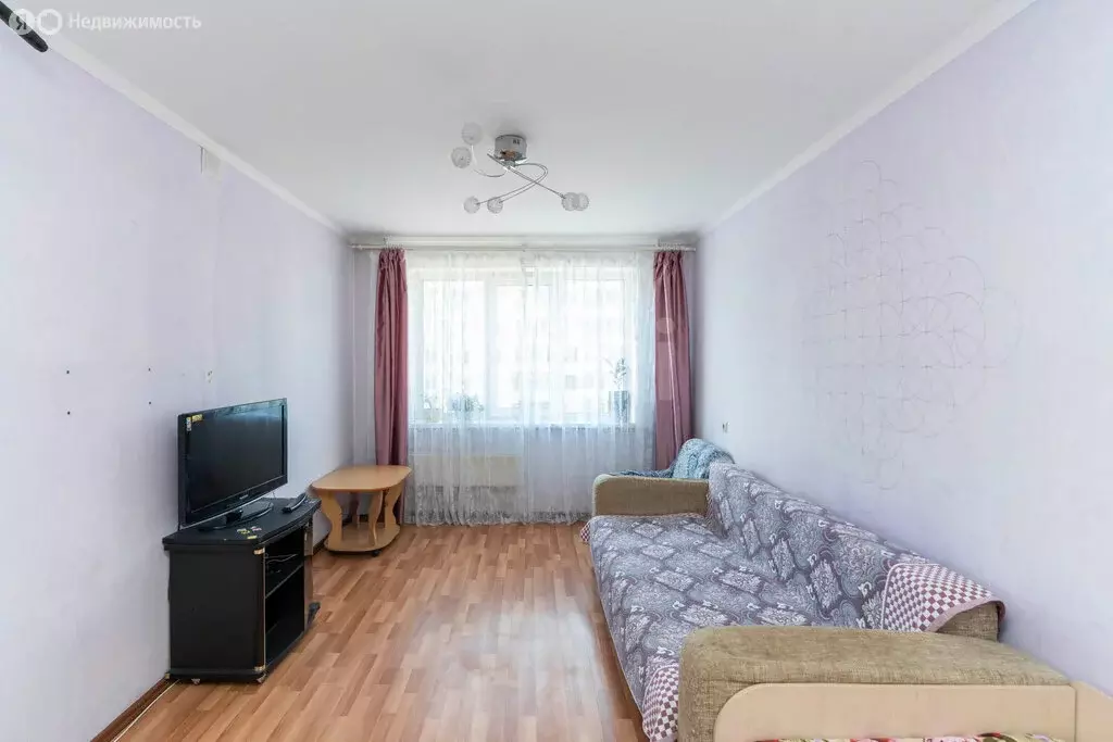 3-комнатная квартира: Тюмень, Широтная улица, 45 (68.6 м) - Фото 1