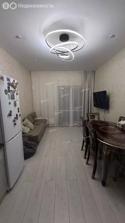 3-комнатная квартира: посёлок Петровский, Шоссейный проезд, 25к1 (70 ... - Фото 2