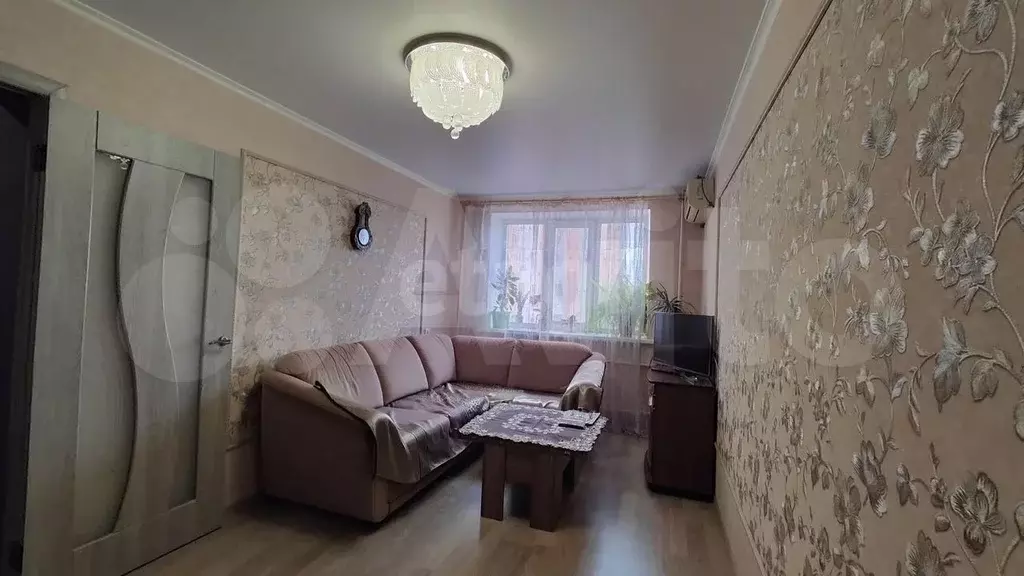 1-к. квартира, 56 м, 3/10 эт. - Фото 0