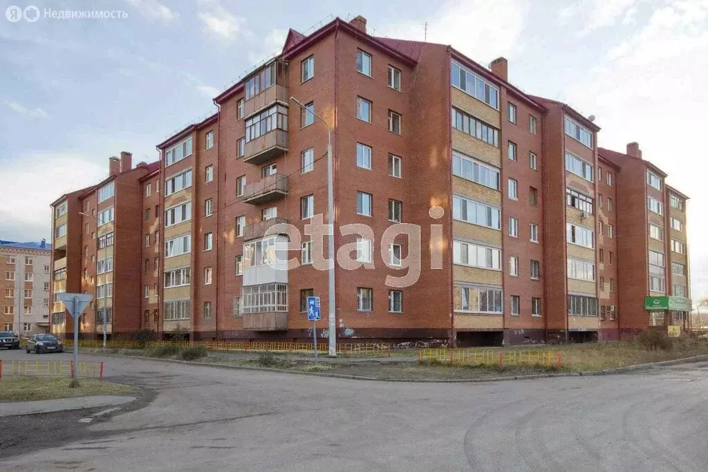 3-комнатная квартира: Тюмень, микрорайон Тарманы, улица Малышева, 18/1 ... - Фото 1