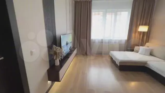 1-к. квартира, 40 м, 12/16 эт. - Фото 1