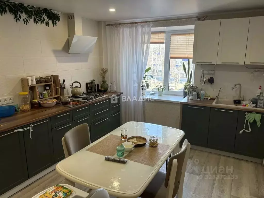 3-к кв. Башкортостан, Стерлитамак ул. Артема, 9 (108.0 м) - Фото 1