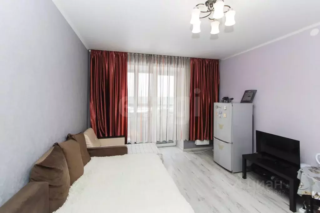 Студия Тюменская область, Тюмень Комбинатская ул., 54к2 (24.7 м) - Фото 1