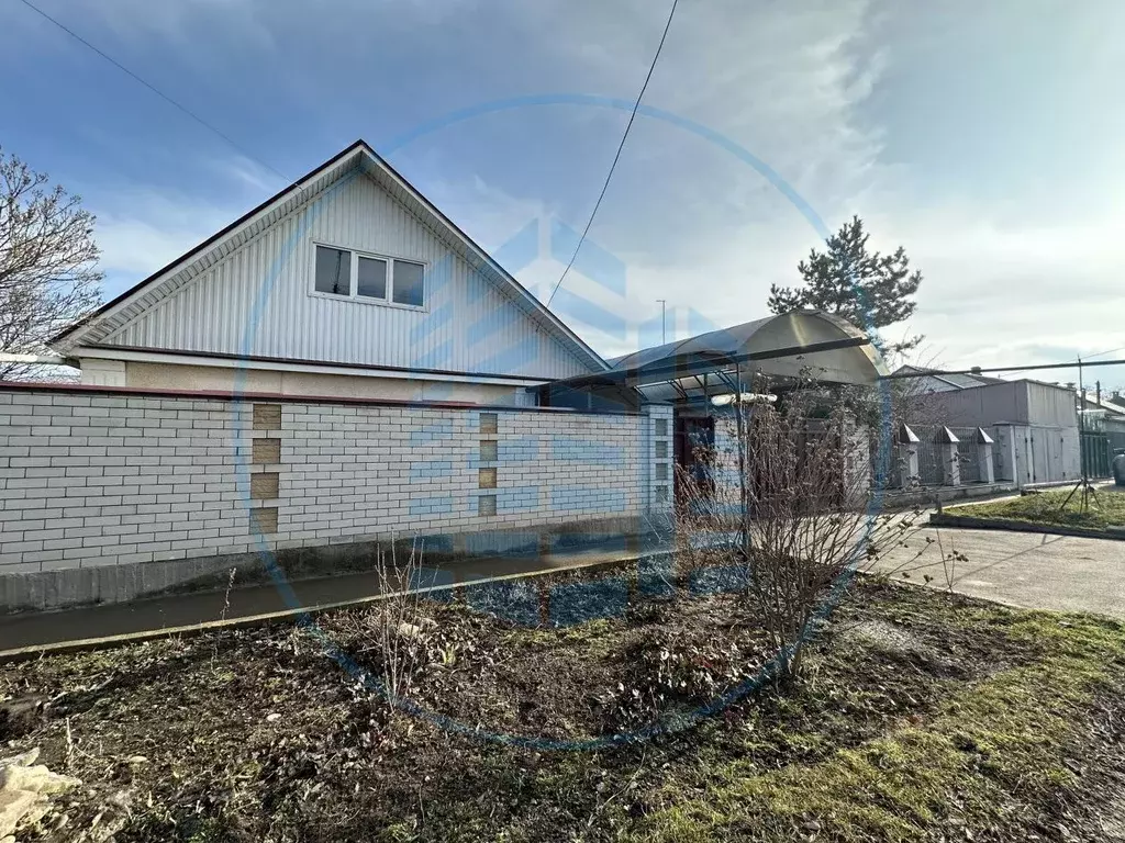 Дом в Ставропольский край, Ессентуки Курганная ул., 23А (99 м) - Фото 1