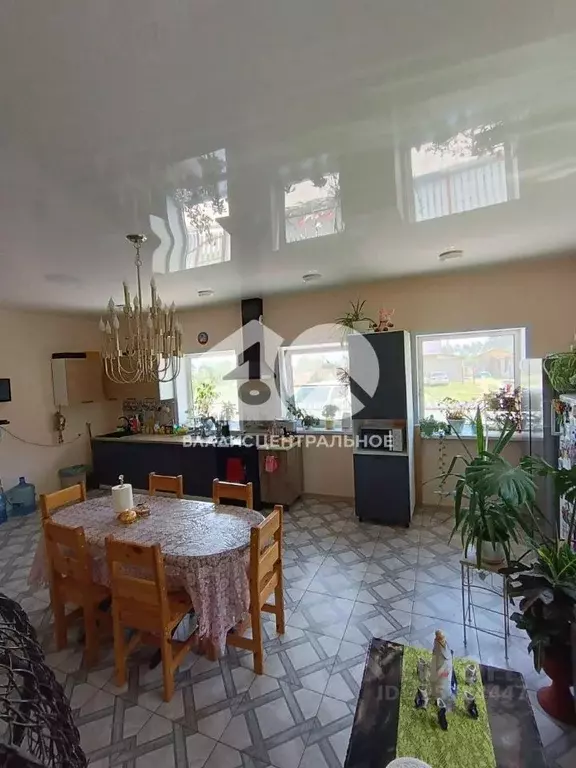 Дом в Новосибирская область, Сузун рп ул. Овчукова-Суворова, 68 (171 ... - Фото 1