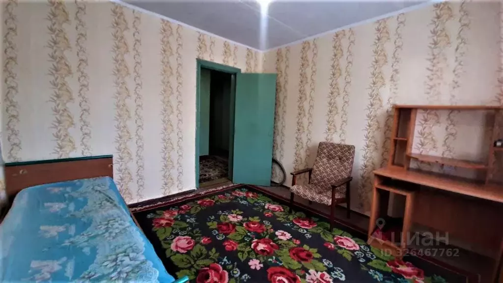 Дом в Курская область, Октябрьский район, Старковский сельсовет, с. ... - Фото 2