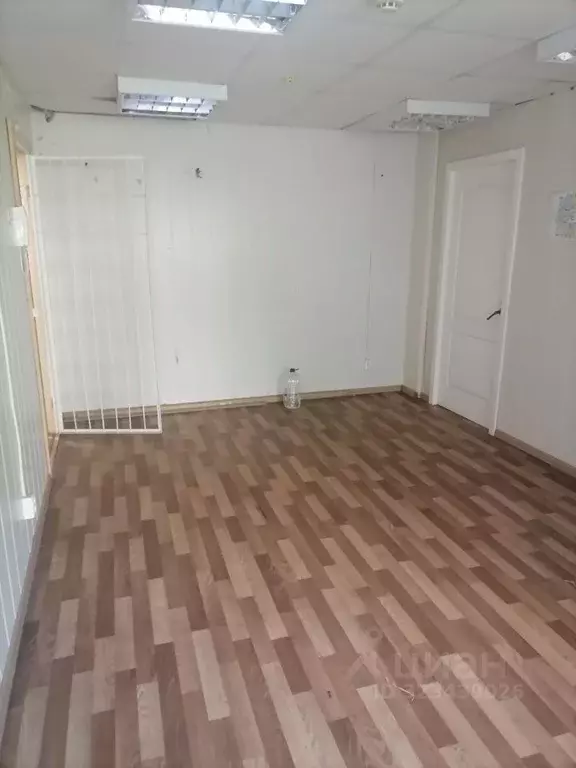 Помещение свободного назначения в Удмуртия, Ижевск Майская ул., 21 (17 ... - Фото 1