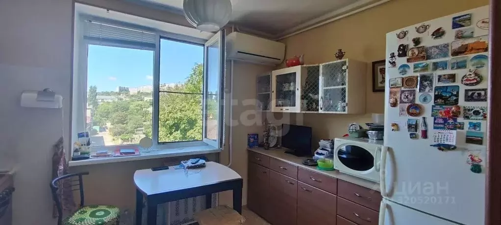3-к кв. Крым, Симферополь ул. Иртышская (68.6 м) - Фото 1