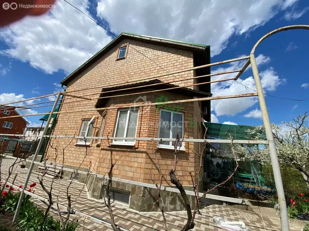 Дом в Ейск, улица Строителей (257 м) - Фото 2