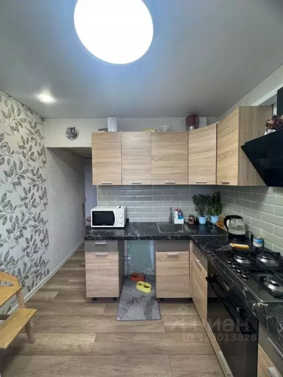 1-к кв. Белгородская область, Старый Оскол Южный мкр, 10 (36.9 м) - Фото 2