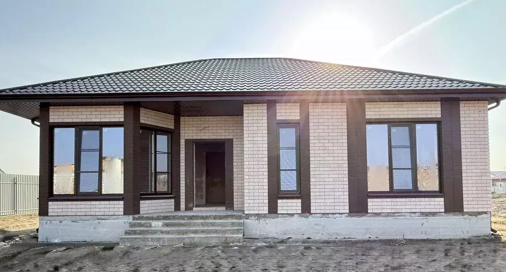 Дом в Астраханская область, Приволжский район, с. Три Протока ул. ... - Фото 2