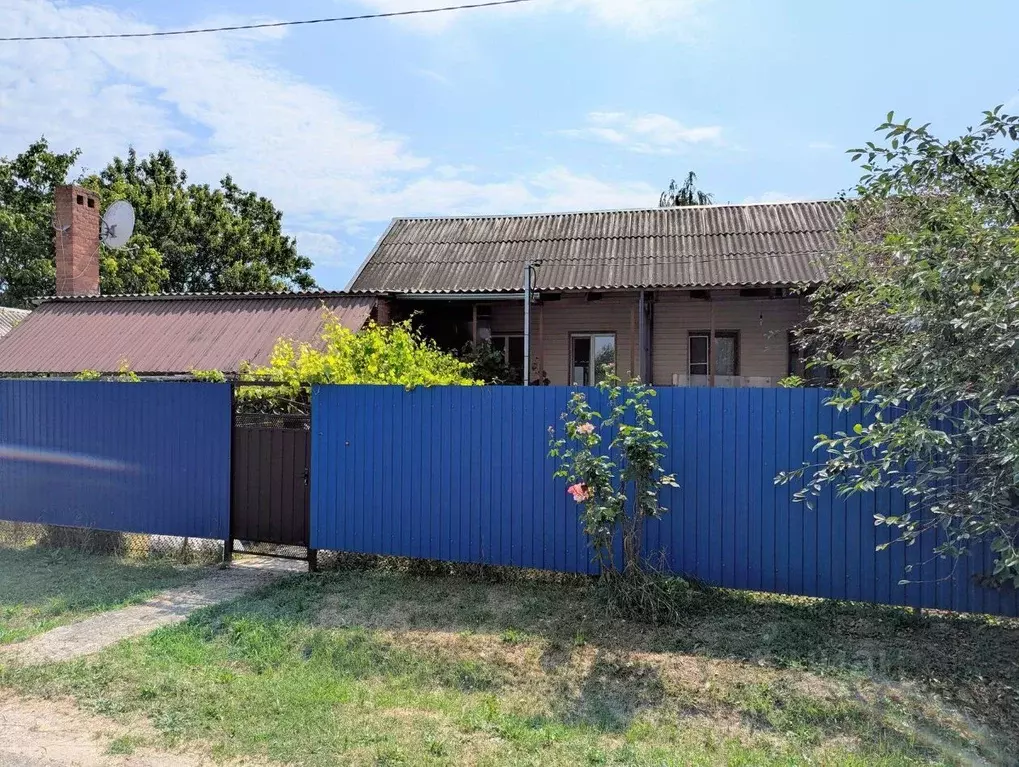 3-к кв. Краснодарский край, Абинский район, Ахтырское городское ... - Фото 2