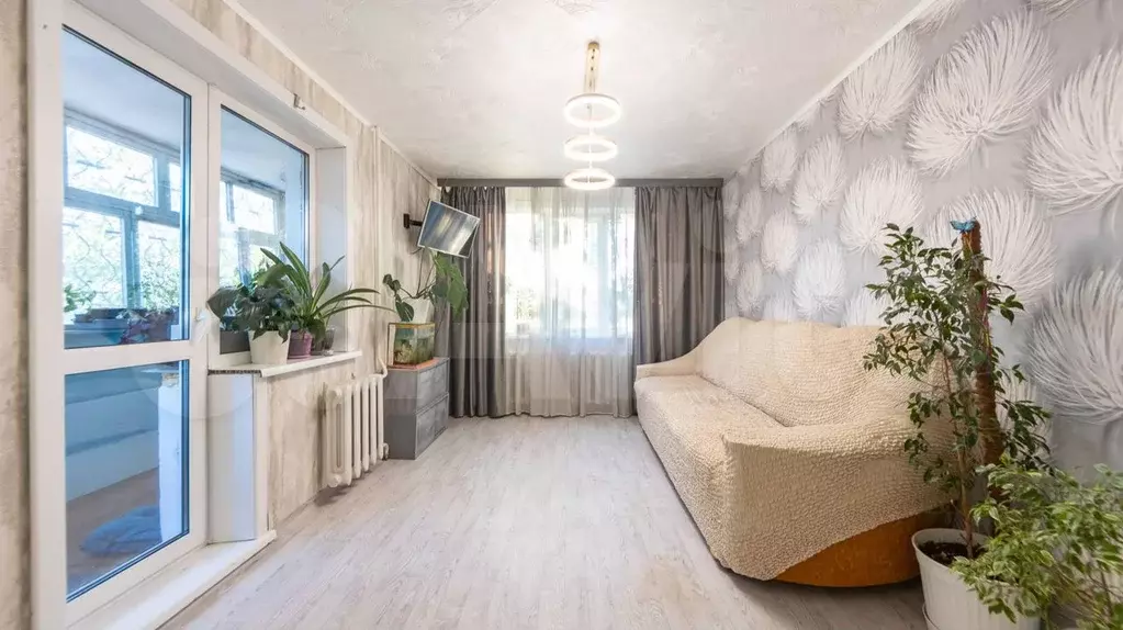 2-к. квартира, 57 м, 1/6 эт. - Фото 1
