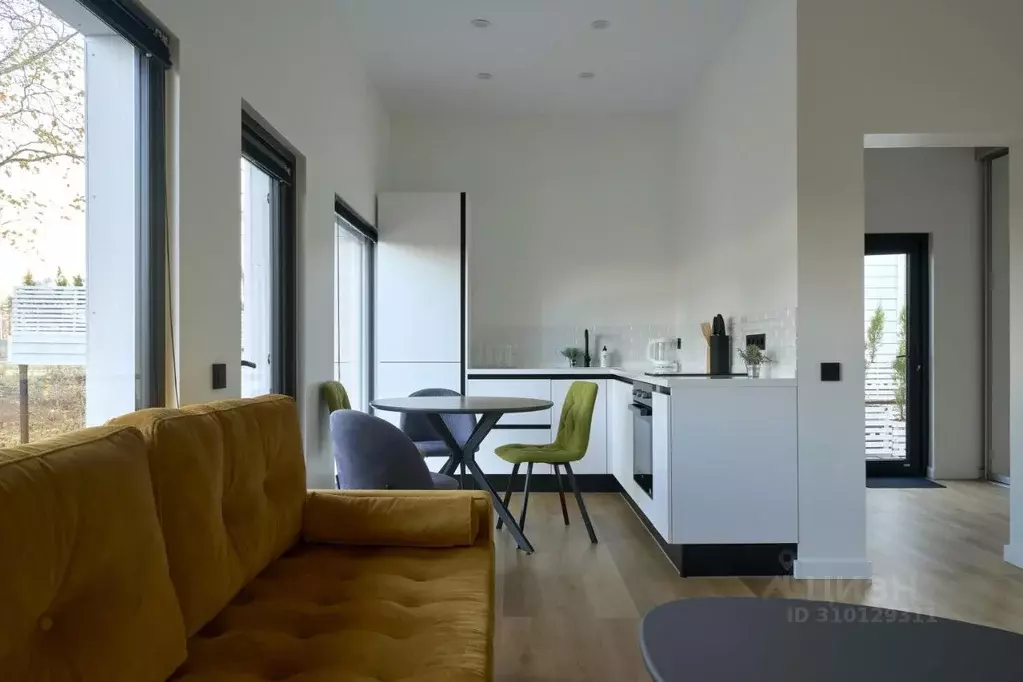 Дом в Ленинградская область, Приозерский район, Красноозерное с/пос, ... - Фото 2