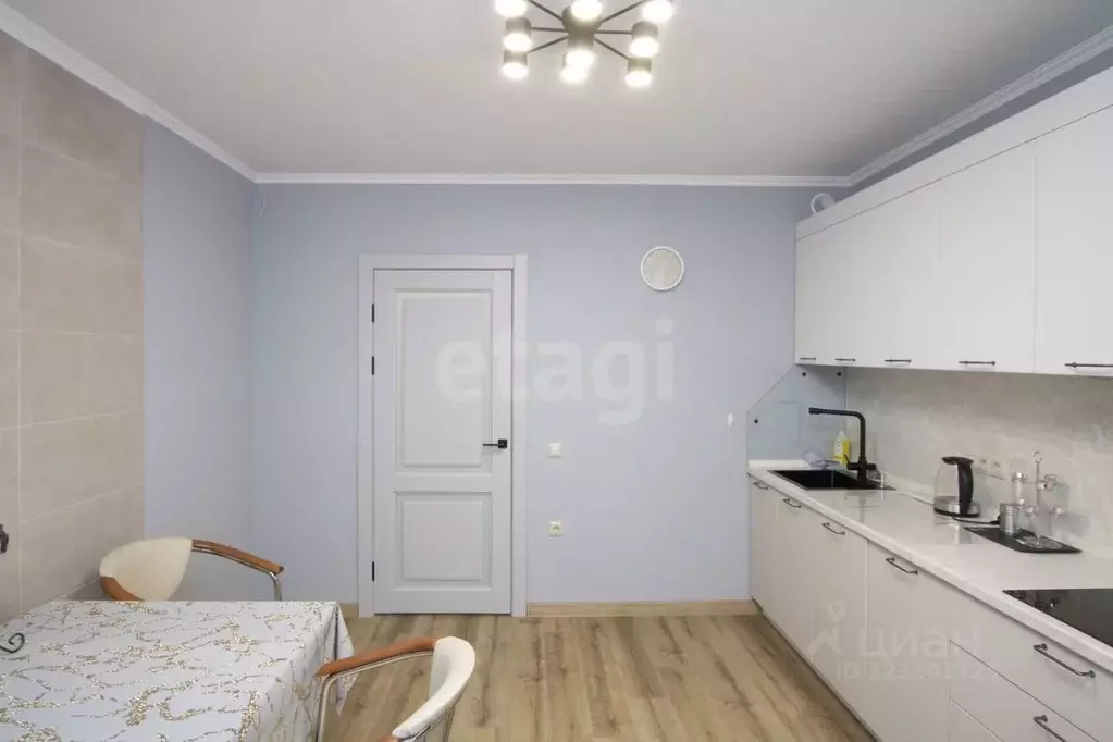 3-к кв. Тюменская область, Тюмень ул. Шиллера, 34 (98.0 м) - Фото 1