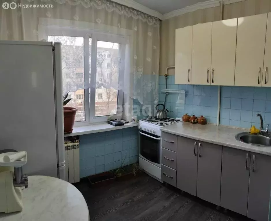 3-комнатная квартира: Бийск, Кожевенный переулок, 38 (63.5 м) - Фото 0