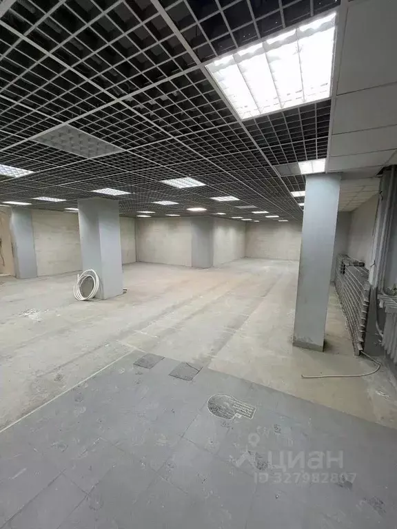 Торговая площадь в Санкт-Петербург ул. Оптиков, 4 (195 м) - Фото 2