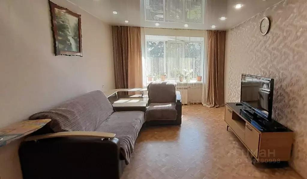 2-к кв. Хакасия, Абакан ул. Маршала Жукова, 52 (50.0 м) - Фото 1
