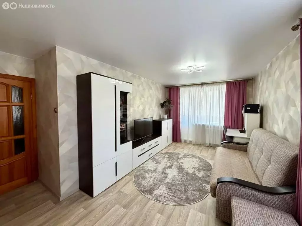 3-комнатная квартира: Пермь, Самолётная улица, 32 (57.4 м) - Фото 1