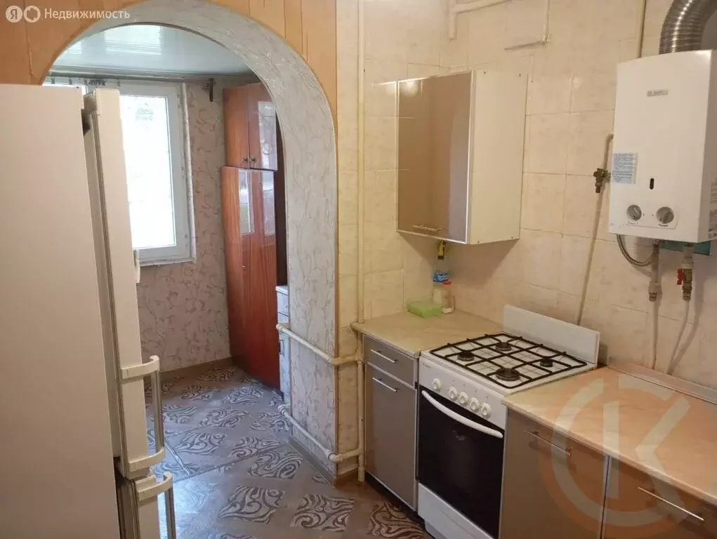 1-комнатная квартира: Евпатория, Советский проезд, 7 (38 м) - Фото 2