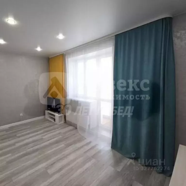 Студия Тюменская область, Тюмень ул. Верхнетарманская, 5 (28.4 м) - Фото 1