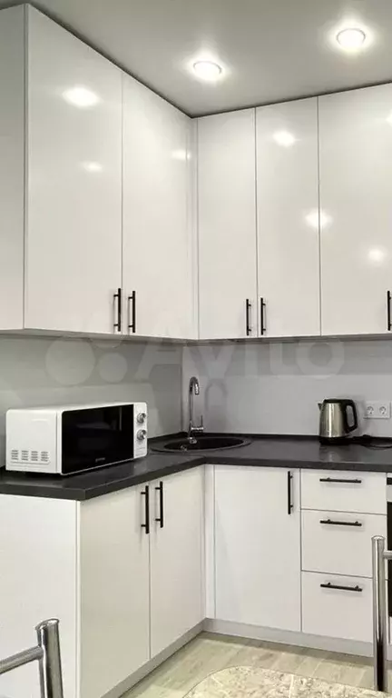 1-к. квартира, 40 м, 7/8 эт. - Фото 1