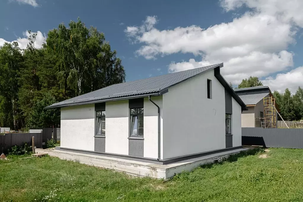 Дом в Свердловская область, Березовский муниципальный округ, пос. ... - Фото 1