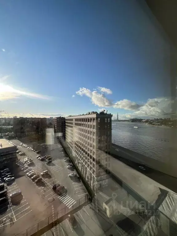 Студия Санкт-Петербург наб. Макарова, 58 (29.0 м) - Фото 2