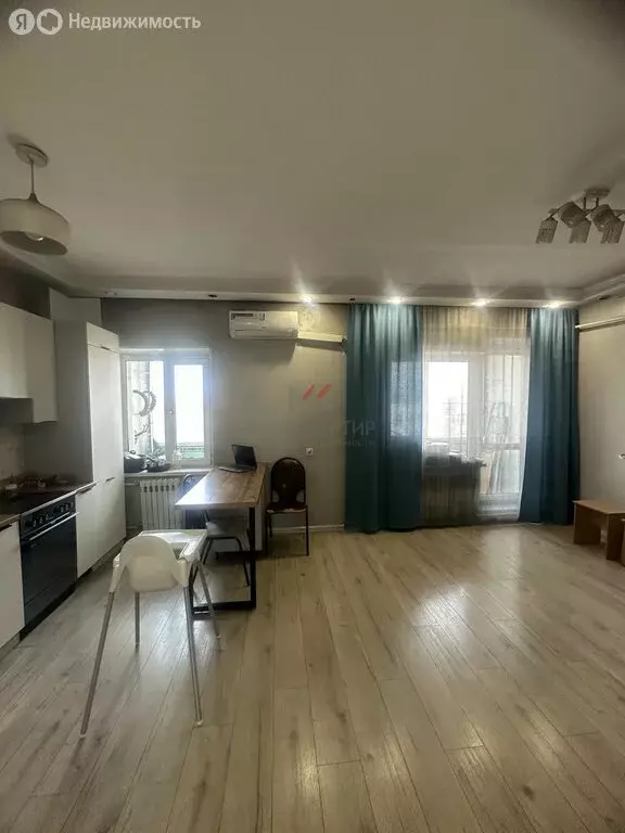 3-комнатная квартира: Кызыл, Бай-Хаакская улица, 8 (68.8 м) - Фото 2