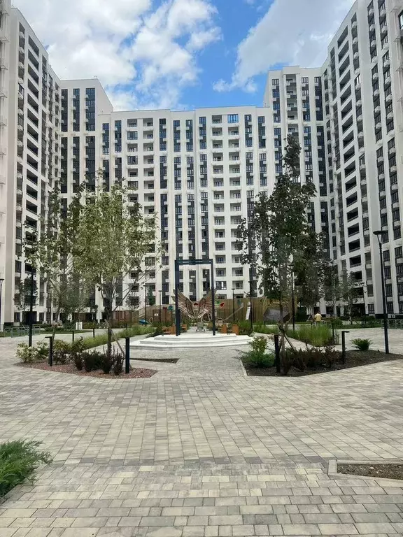 2-к. квартира, 60 м, 15/20 эт. - Фото 1