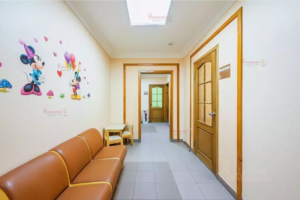 Офис в Свердловская область, Екатеринбург ул. Уральская, 57к2 (328 м) - Фото 0