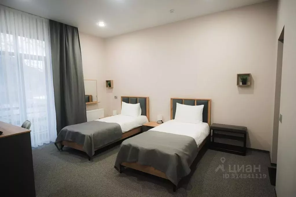 Комната Карачаево-Черкесия, Зеленчукский район, с. Архыз ул. ... - Фото 1