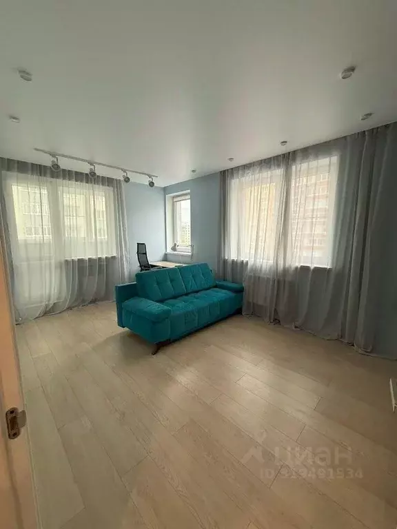 2-к кв. Тюменская область, Тюмень ул. Газовиков, 35 (56.0 м) - Фото 0