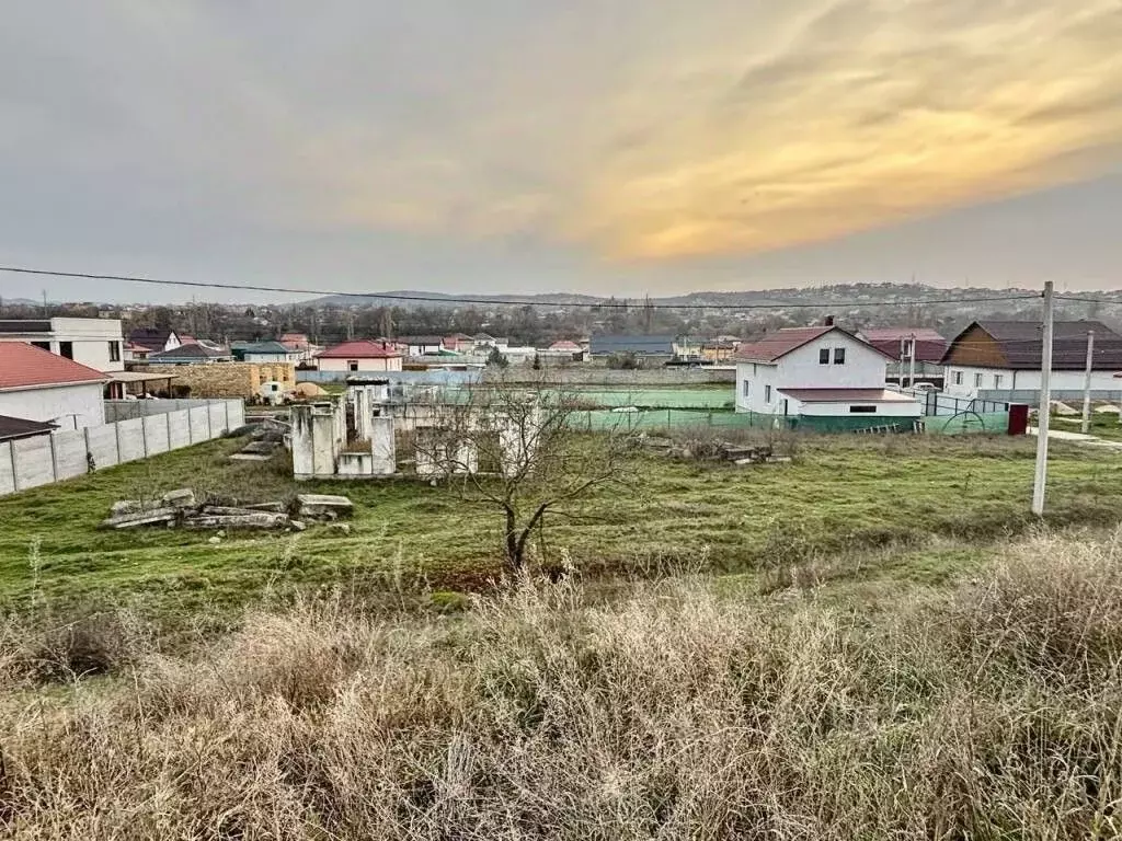 Участок в Крым, Симферопольский район, Добровское с/пос, с. Пионерское ... - Фото 2