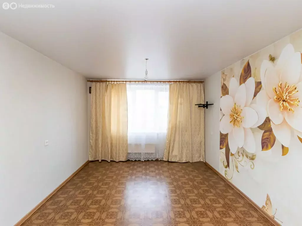 1-комнатная квартира: Тюмень, улица Московский Тракт, 135к2 (106 м) - Фото 1