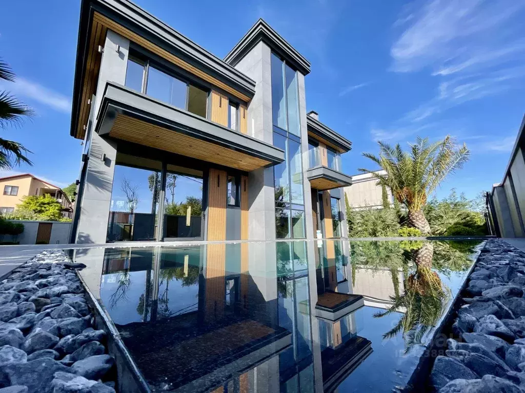 Коттедж в Краснодарский край, Сочи Сириус пгт, ул. Веселая (320 м) - Фото 1