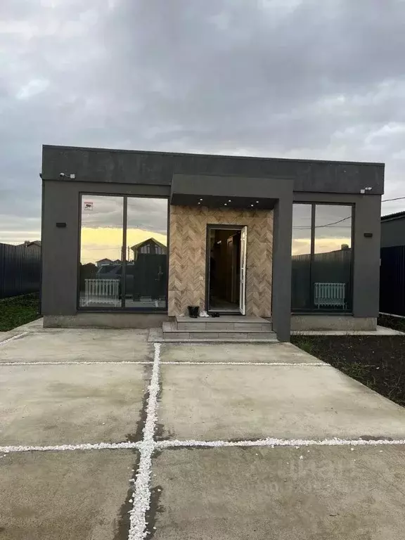 Дом в Адыгея, Тахтамукайский район, Старобжегокайское с/пос, Новая ... - Фото 1