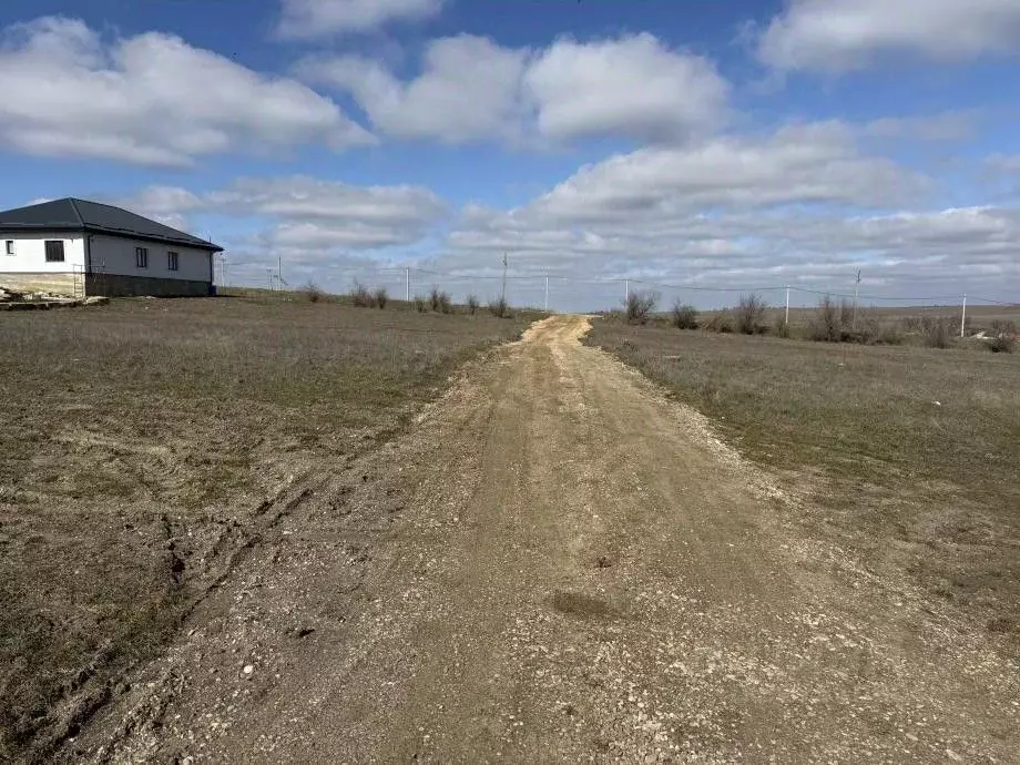 Участок в Крым, Симферопольский район, Чистенское с/пос, с. Камышинка  ... - Фото 2