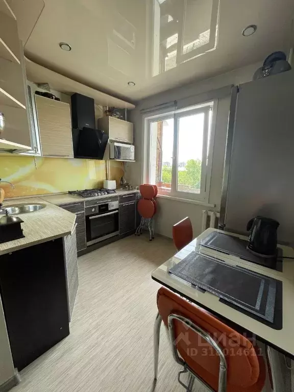 2-к кв. Иркутская область, Ангарск 6-й мкр, 17 (53.1 м) - Фото 0