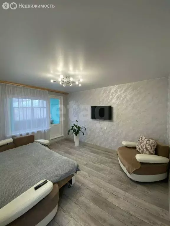 3-комнатная квартира: Улан-Удэ, Ключевская улица, 2 (66.6 м) - Фото 1