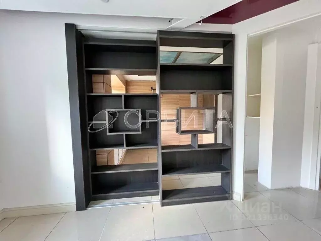 Торговая площадь в Тюменская область, Тюмень Харьковская ул., 27 (273 ... - Фото 1